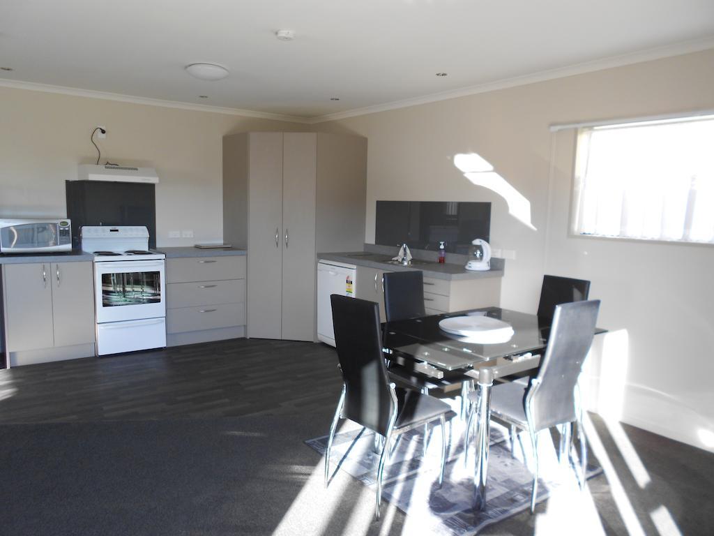 Gavan Family Apartments Cromwell Bagian luar foto